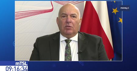 Przedsiębiorcy wznawiają działalność. Kościński: pandemia to wojna, wszyscy musimy ponieść koszty