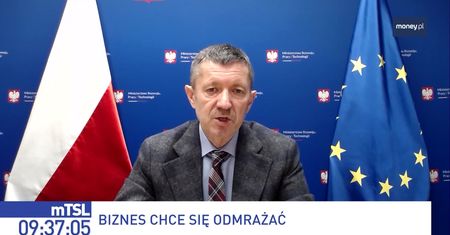 Kiedy luzowanie obostrzeń? Wiceminister odpowiada