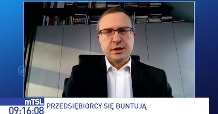 Klub we Wrocławiu otworzył się pod pretekstem spotkania partyjnego. "Naganne"