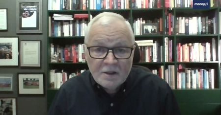 Były premier o walce z pandemią. Mówi o dwóch prezesach w rządzie