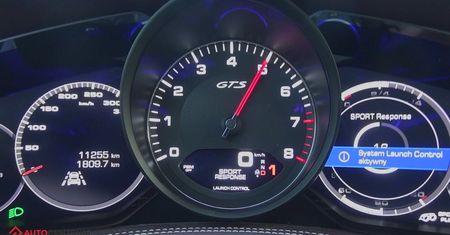 Porsche Panamera GTS 4.0 V8 460 KM (AT) - acceleration 0-100 km/h
