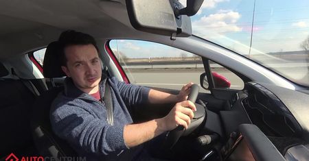 Wyścig do Genewy - jak Peugeot 208 spisał się na długiej trasie?