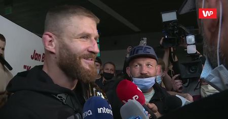 MMA. Gorące powitanie Jana Błachowicza. Tłum kibiców czekał na mistrza UFC
