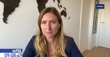 Inwestycje w złoto. "Bezpieczna przystań, przyciąga inwestorów"