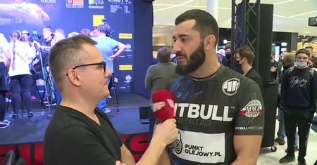 "Klatka po klatce" (on tour). KSW 55. Chalidow o zachowaniu Askhama. "Nie wiem, co on ma w głowie"