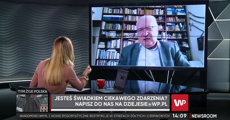 Koronawirus. Prof. Simon o antycovidowcach: ja im współczuję