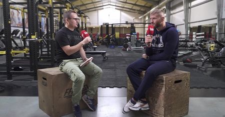 "Klatka po klatce". Jan Błachowicz o szaleństwie po zdobyciu pasa UFC. "Trochę zwolniło, ale nadal trwa"