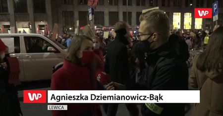 Strajk Kobiet zaatakowany przez narodowców. "To reakcja na zawołanie prawicy"