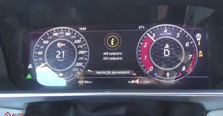 Land Rover Range Rover Sport SVR 5.0L Supercharged Benzyna 575 (AT) - acceleration 0-100 km/h