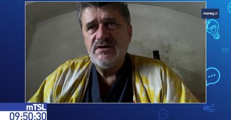 Palikot: marihuana mniej szkodliwa niż mocny alkohol lub papierosy