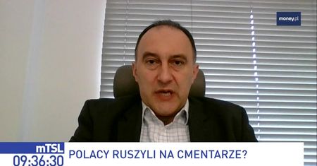 Polacy nie oszczędzają na zniczach. Trend "eko" nie chwycił