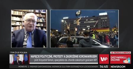 Protesty na ulicach. Prof. Simon mówi o zagrożeniu koronawirusem