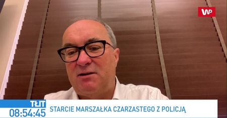 Incydent przed Sejmem. Włodzimierz Czarzasty: policjant miał łzy w oczach