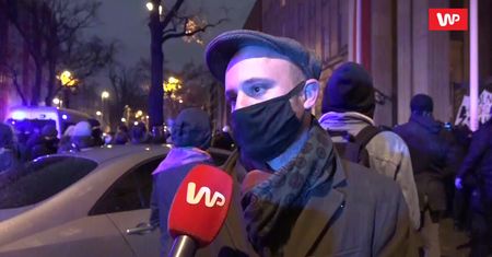 Strajk Kobiet w Warszawie. Doszło do starć z policją. Śpiewak: "Mówią, że zażądał tego Jarosław Kaczyński"