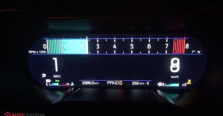 Ford Mustang GT 5.0 V8 450 KM (AT) - acceleration 0-100 km/h