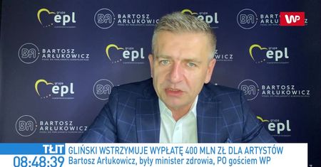 Pieniądze dla artystów. Burza po decyzji ministerstwa kultury. Bartosz Arłukowicz bezlitosny dla Piotra Glińskiego