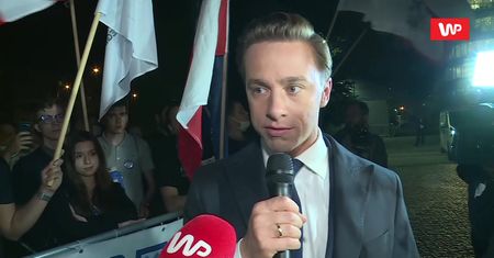 Debata prezydencka 2020 w TVP. Krzysztof Bosak mówi o "ustawionych pytaniach"