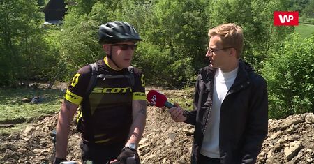 Z mostu została wyrwa. Burze odcięły mieszkańców od od świata. Relacja Reportera WP