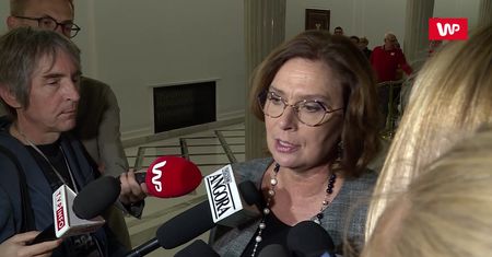 Kulisy Konwentu Seniorów. Wiadomo, co powiedziała Witek o Banasiu
