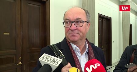 "Nie będzie komuch pluł nam w twarz". Włodzimierz Czarzasty odpowiada