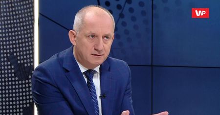 "Tłit". Sławomir Neumann o wieszaniu zdjęć na szubienicach