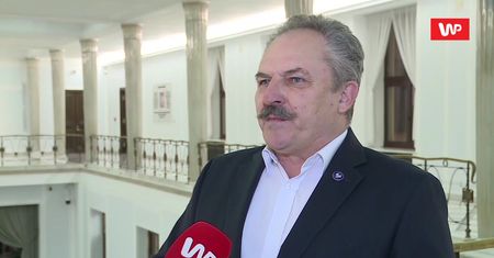 Sejm chce podniesienia akcyzy. Marek Jakubiak ocenia decyzję posłów