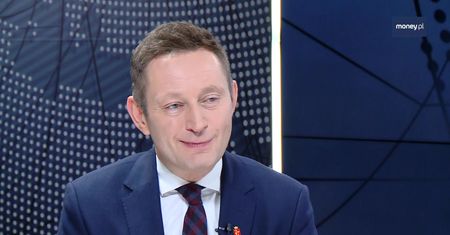 Warszawa w ruinie. Rabiej: Pękły dwie rury, ale stolica nie pęka