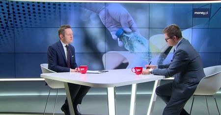 PiS kontra samorządy. Rabiej: Jak za czasów Gomułki czy Gierka