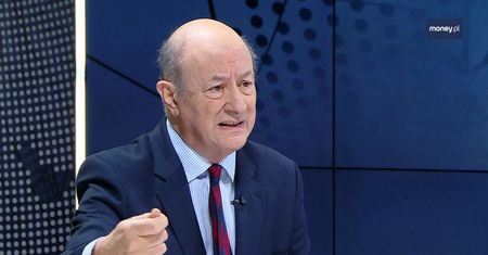 PiS zapowiada zrównoważony budżet. Rostowski nie wierzy. "Regułę wydatkową obchodzi się w sposób Banasiowy"