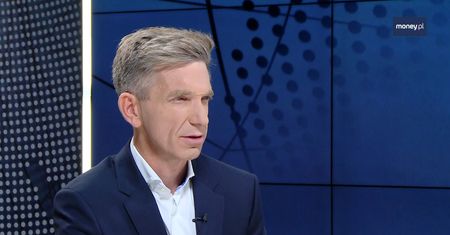 Rząd chce walczyć z brakiem leków. Branża: "obserwujemy sytuację"