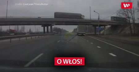 O włos! Nagranie z autostrady w Rosji