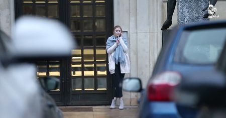 Kinga Duda przyłapana na przerwie w pracy