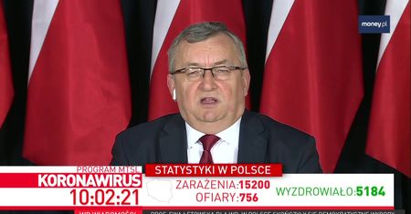 Money. To się liczy