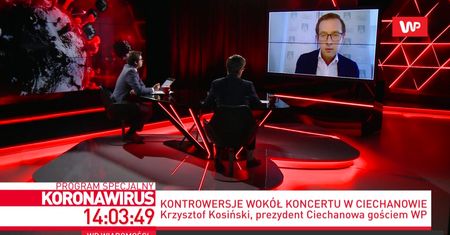 Prezydent Ciechanowa tłumaczy: "Artystka wpadła na pomysł, by zaprosić wszystkich pod scenę"