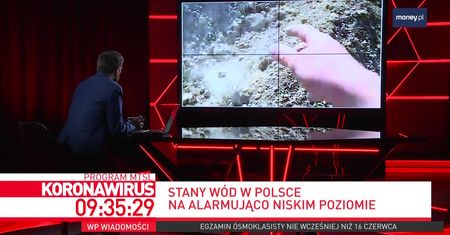 Susza. Kołodziejczak pokazał ziemię, sucha jak popiół
