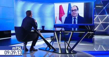 Kary za podlewanie i mycie auta. Minister rozwiewa wątpliwości