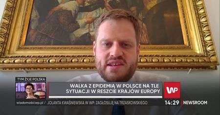 Koronawrus w Polsce. Wiceminister Janusz Cieszyński: nie musieliśmy wybierać, którym chorym pomagać