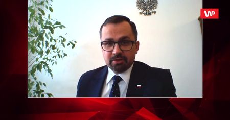 Od 1 czerwca ruszają loty krajowe. Rząd ma plan na drugą i trzecią fazę odmrażania