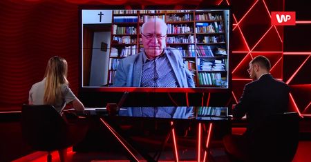 Nowe zasady od soboty. Prof. Krzysztof Simon o bezpieczeństwie. "Nie jestem samobójcą"