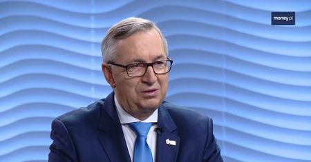 Dmuchanie w balonik w czasie pracy? Wiceminister: to problem, szukamy rozwiązań