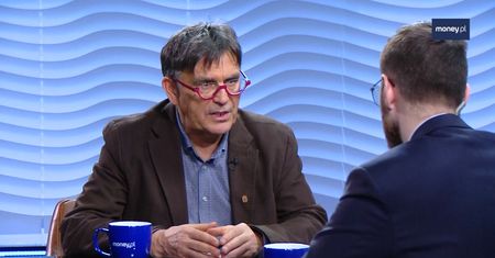 Nauczyciel zarabia mniej niż kasjer. "To jest niepokojące"