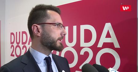 Środkowy palec posłanki PiS. Rzecznik mówi o reakcji Kaczyńskiego