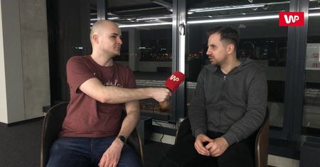 Skoki narciarskie. Zdrowie i życie skoczków było zagrożone. "Nawet drzewa mogły nie wytrzymać tych podmuchów"