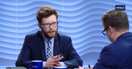 Trzynasta emerytura nie dla wszystkich. Ekspert: "to dyskryminacja"