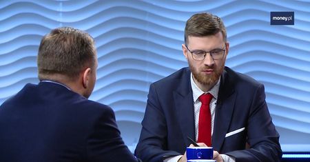 Koronawirus przeraził świat. "Nie popadajmy w panikę. Mamy ważniejsze problemy"