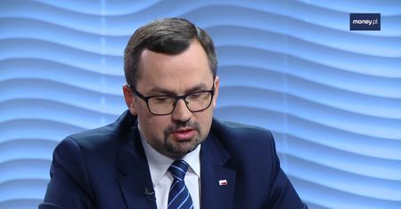 Prezes LOT chciał dokładać do CPK. Ministerstwo ma złe wieści