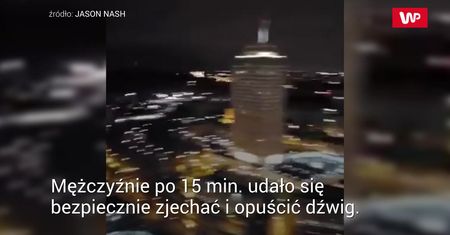 Tornado w Nashville. Przerażający moment. Operator uwięziony na żurawiu