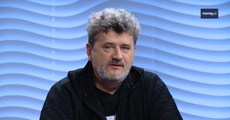 Palikot ma nowy pomysł. Domy z piwem w kranie