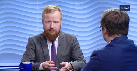 Koronawirus da się gospodarkom we znaki. Manewrowanie stopami procentowymi nie pomoże