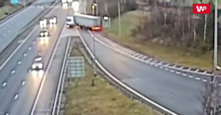 Groźne zawracanie. Ciężarówką pod prąd